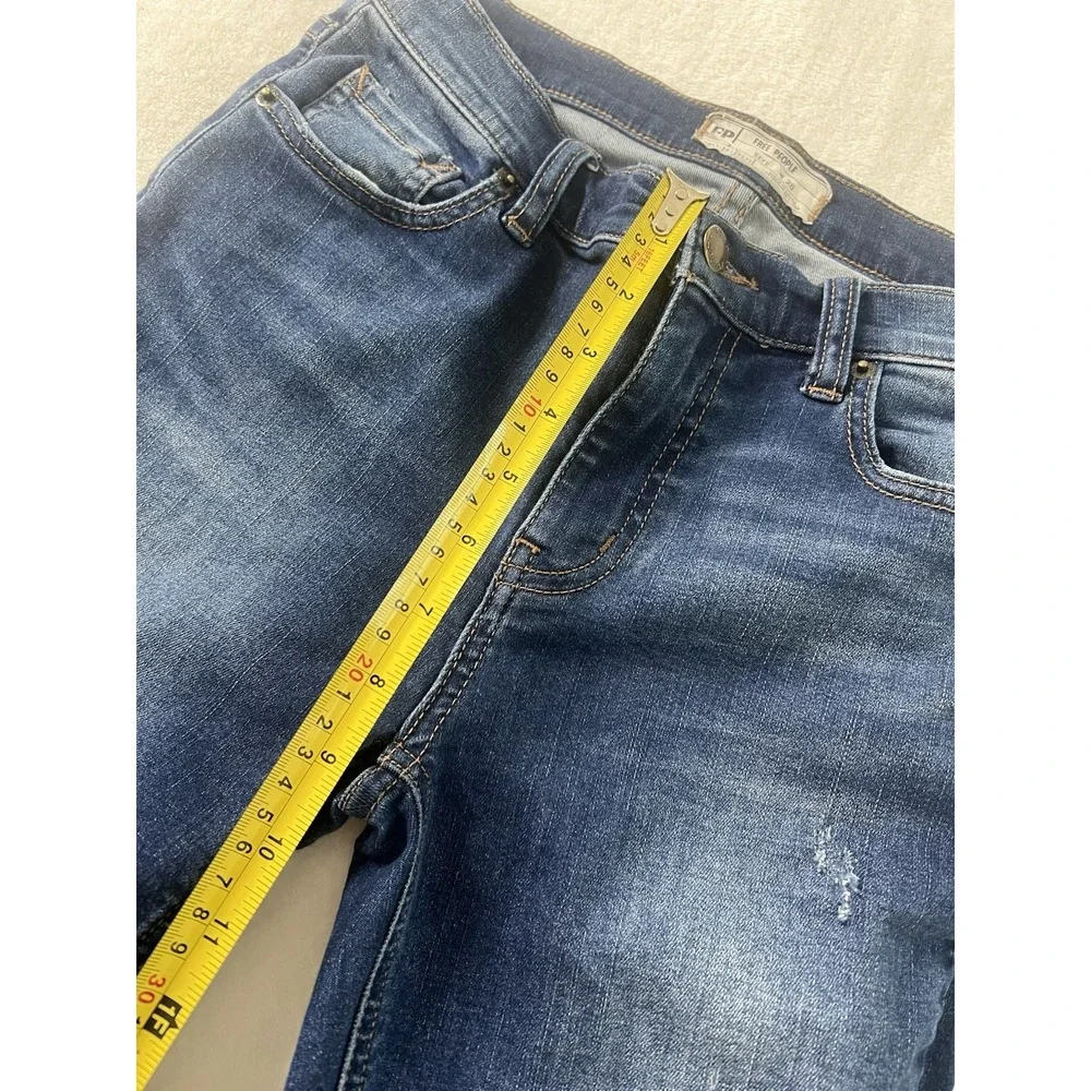 Free People Raw Hem High Rise Jeans Womens Size 26‎ Fringe Crop Ankle Boho Blue